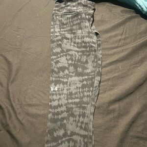 Under Armour Black and Gray Patterned Leggings